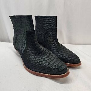 Diba Zora Leather Ankle Back Zippered Snake Embossed Heeled Boot Women's Size 8